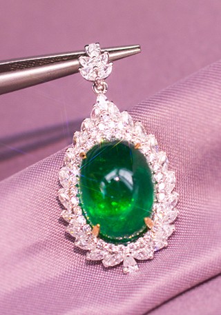 天然祖母绿吊坠Z1183