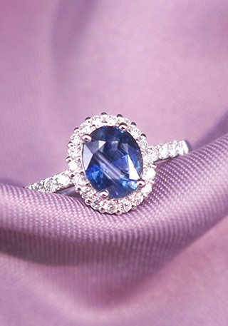 天然无烧皇家蓝蓝宝石戒指Ｌ1151