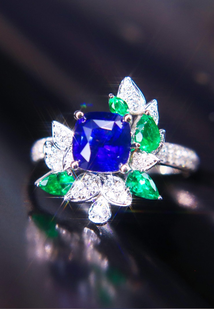 天然皇家蓝蓝宝石戒指L715