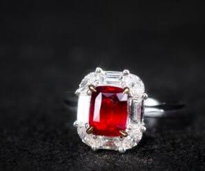 鸽血红宝石需要具备哪些特征